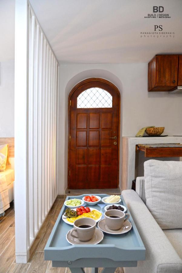 Pyrgos Houses And Restaurant Avgonima Luaran gambar