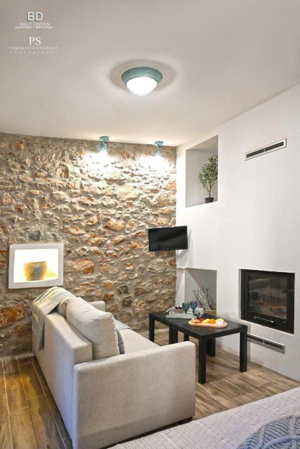 Pyrgos Houses And Restaurant Avgonima Luaran gambar