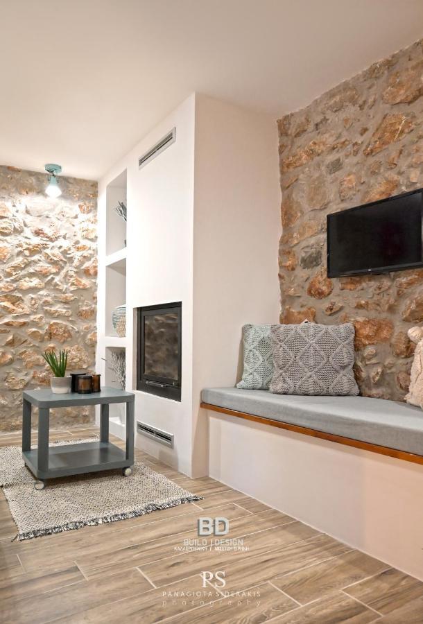 Pyrgos Houses And Restaurant Avgonima Luaran gambar