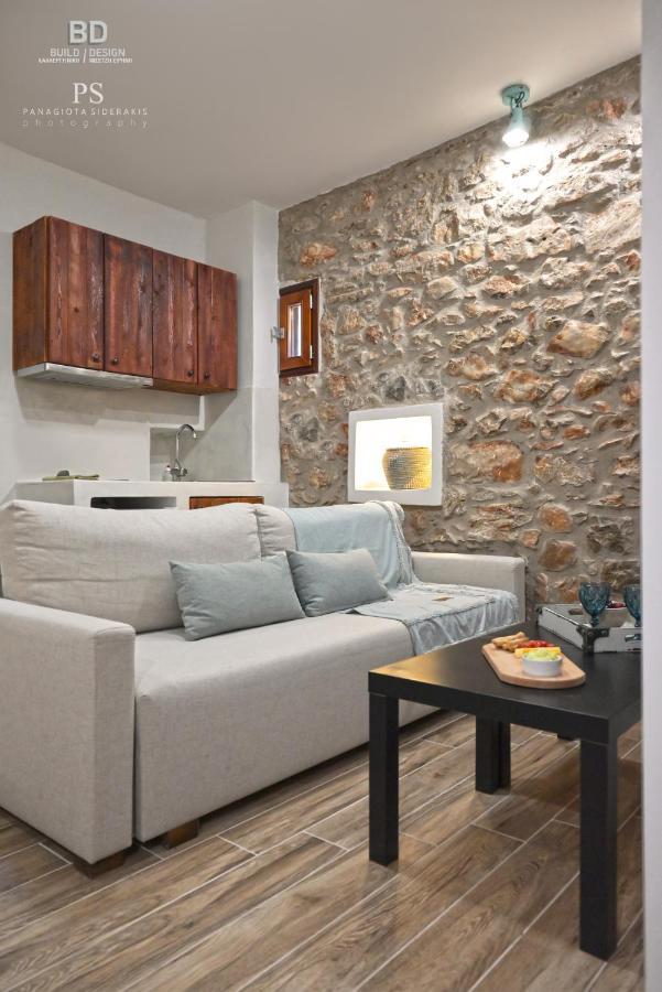 Pyrgos Houses And Restaurant Avgonima Luaran gambar